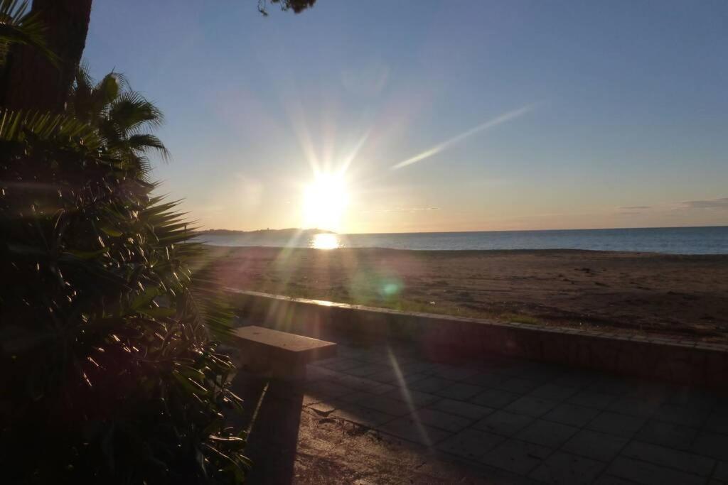 Apartamento A 1ª Linea De Mar, Vilafortuny Cambrils Exterior photo